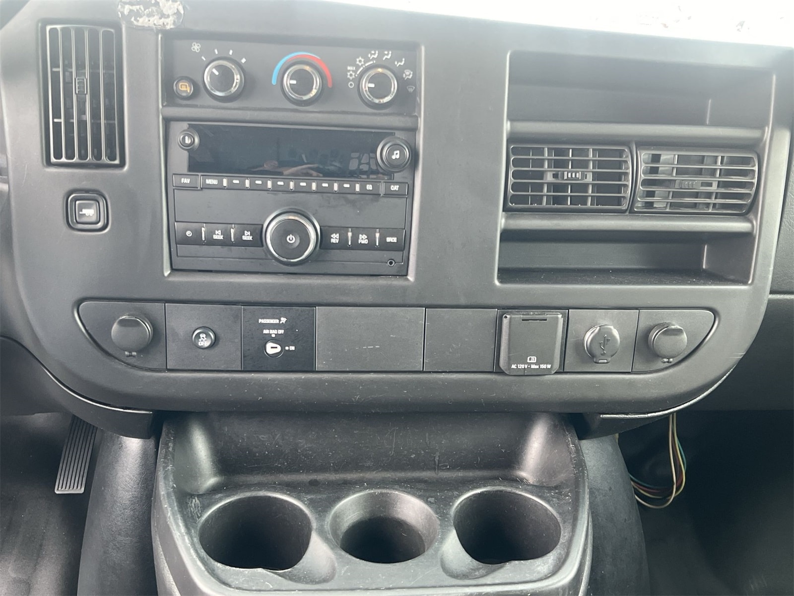 Thumbnail: 2017 Chevrolet Express - 23