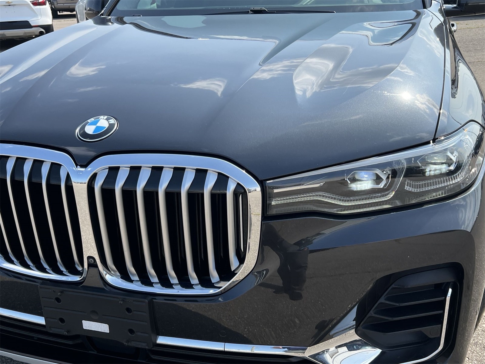 Thumbnail: 2021 BMW X7 - 11