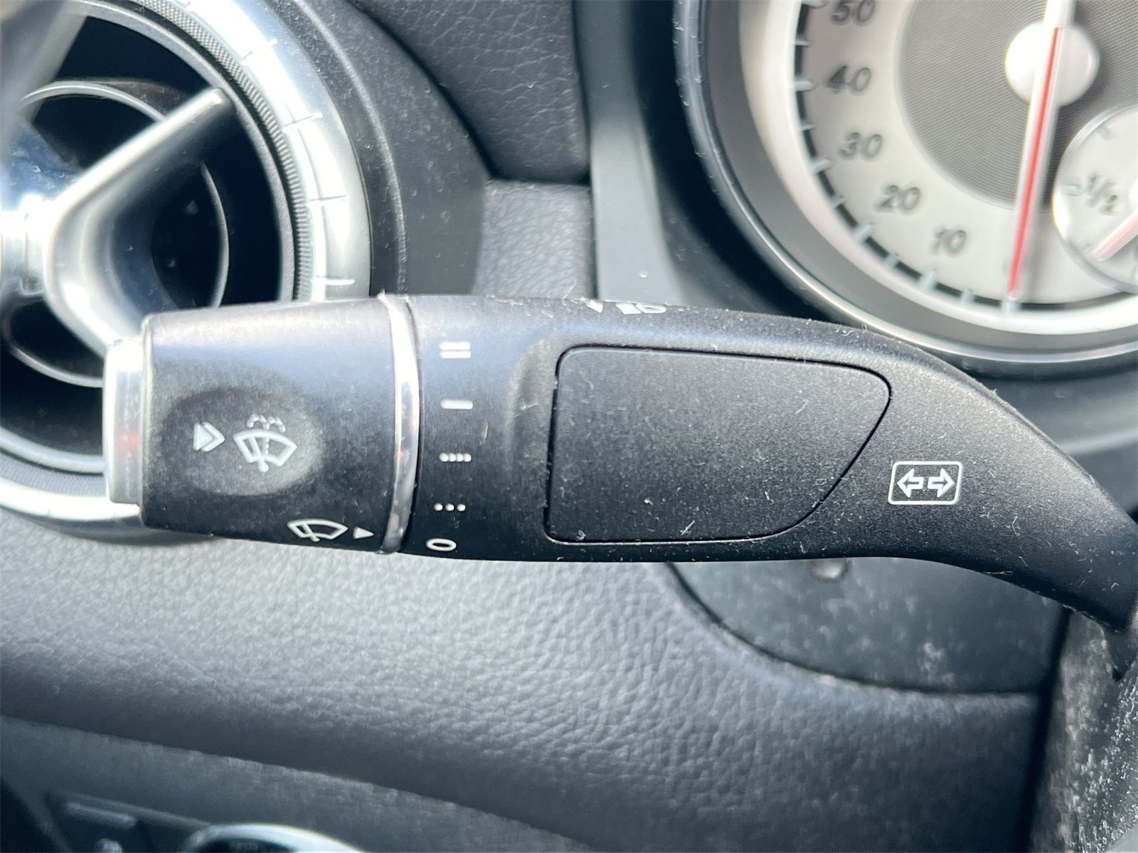 Thumbnail: 2015 Mercedes-Benz CLA - 25