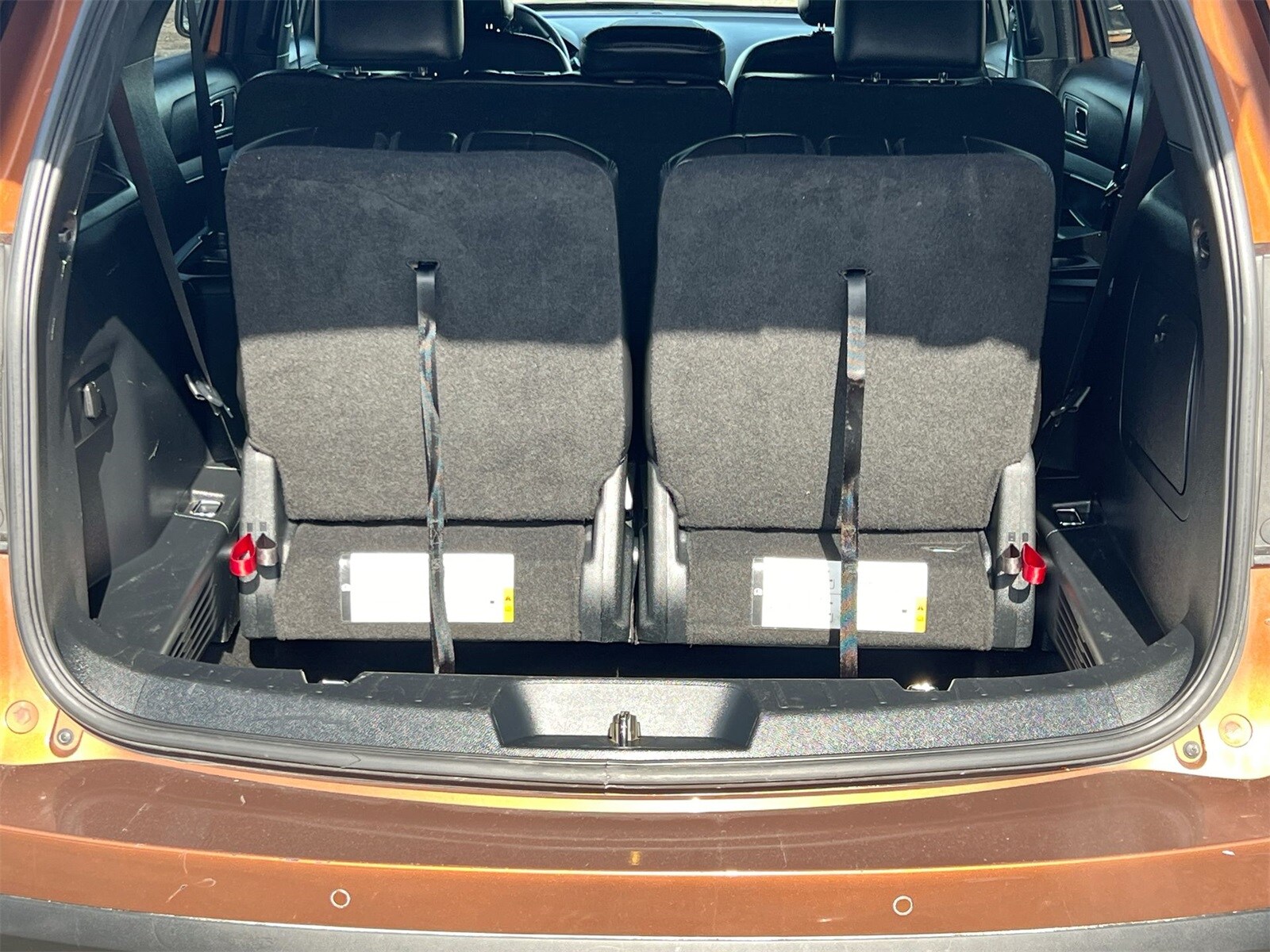 Thumbnail: 2017 Ford Explorer - 34