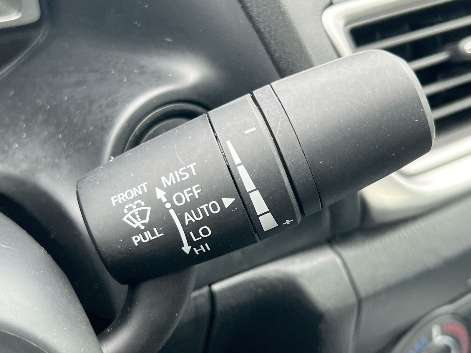 Thumbnail: 2017 Mazda Mazda3 - 25