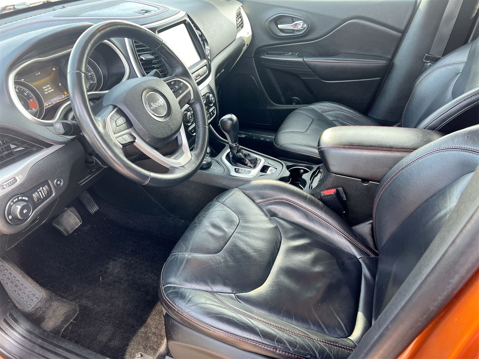 Thumbnail: 2015 Jeep Cherokee - 10