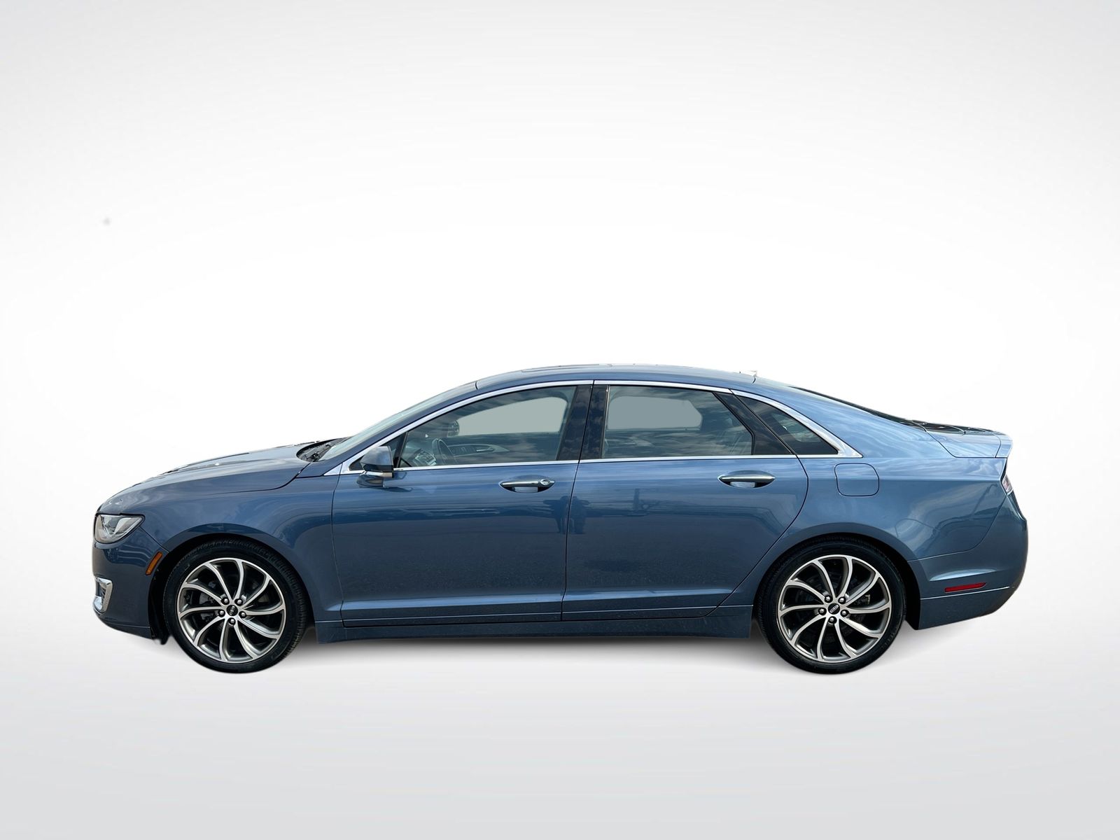 Thumbnail: 2019 Lincoln MKZ - 4