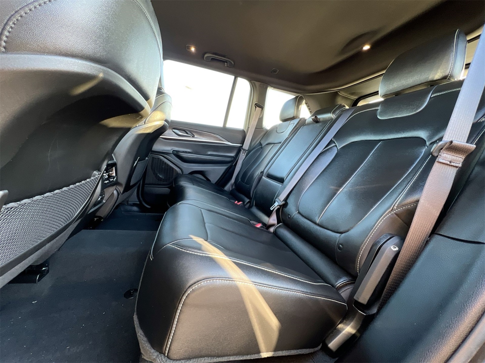 Thumbnail: 2024 Jeep Grand Cherokee - 19