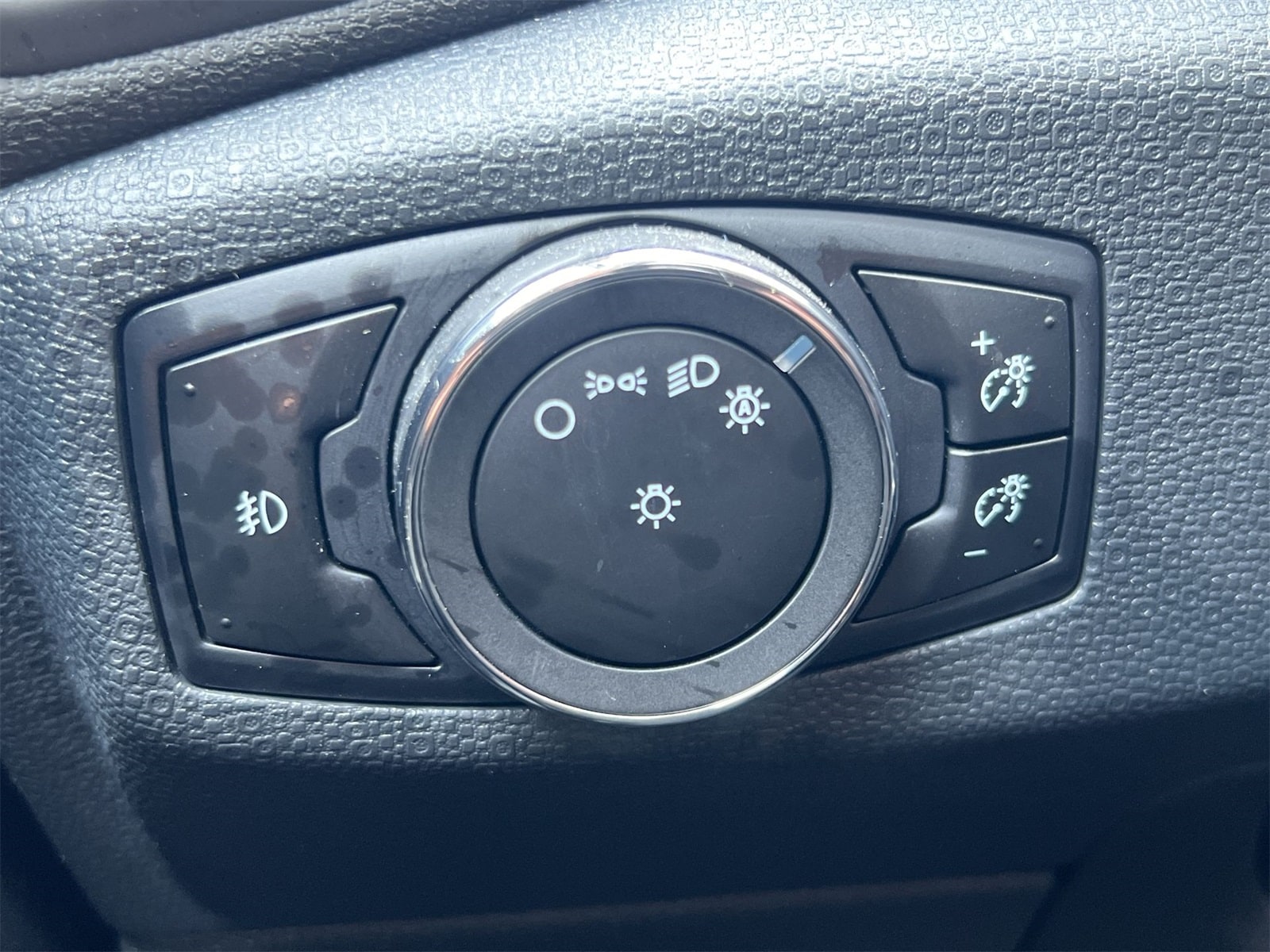 2018 Ford EcoSport SE 18