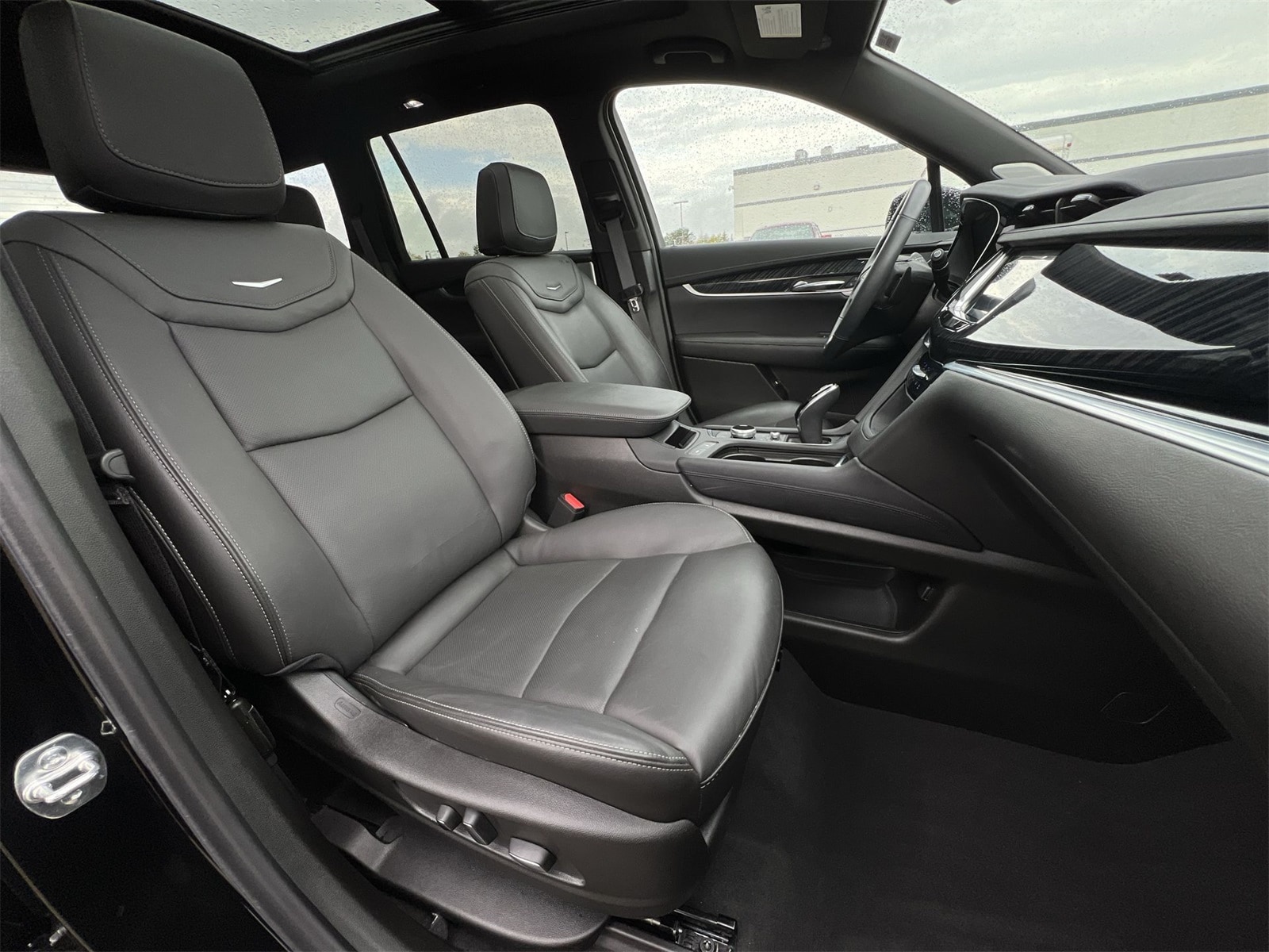 Thumbnail: 2025 Cadillac XT6 - 22