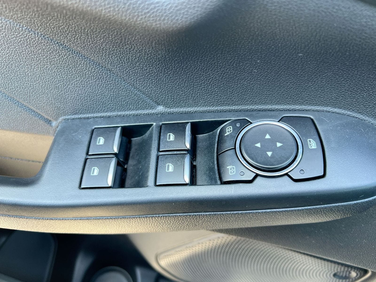 Thumbnail: 2023 Ford Escape - 17