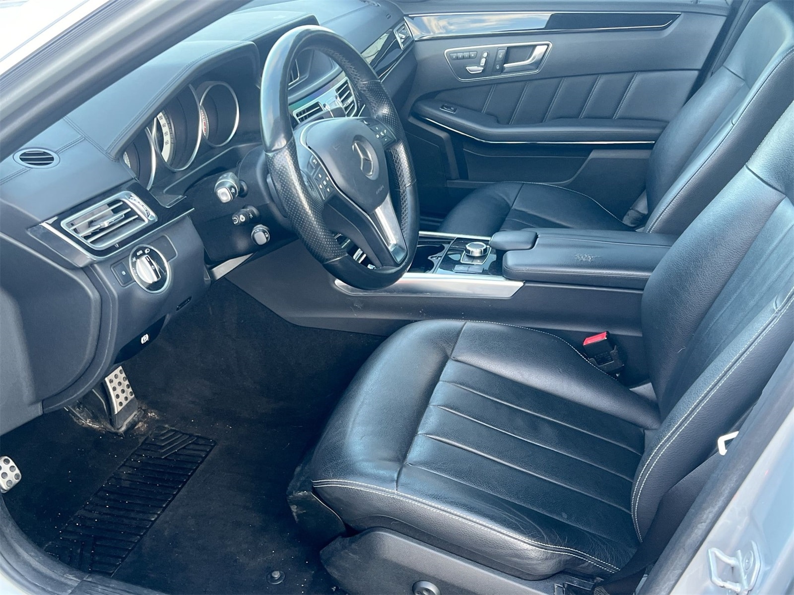 Thumbnail: 2016 Mercedes-Benz E-Class - 10