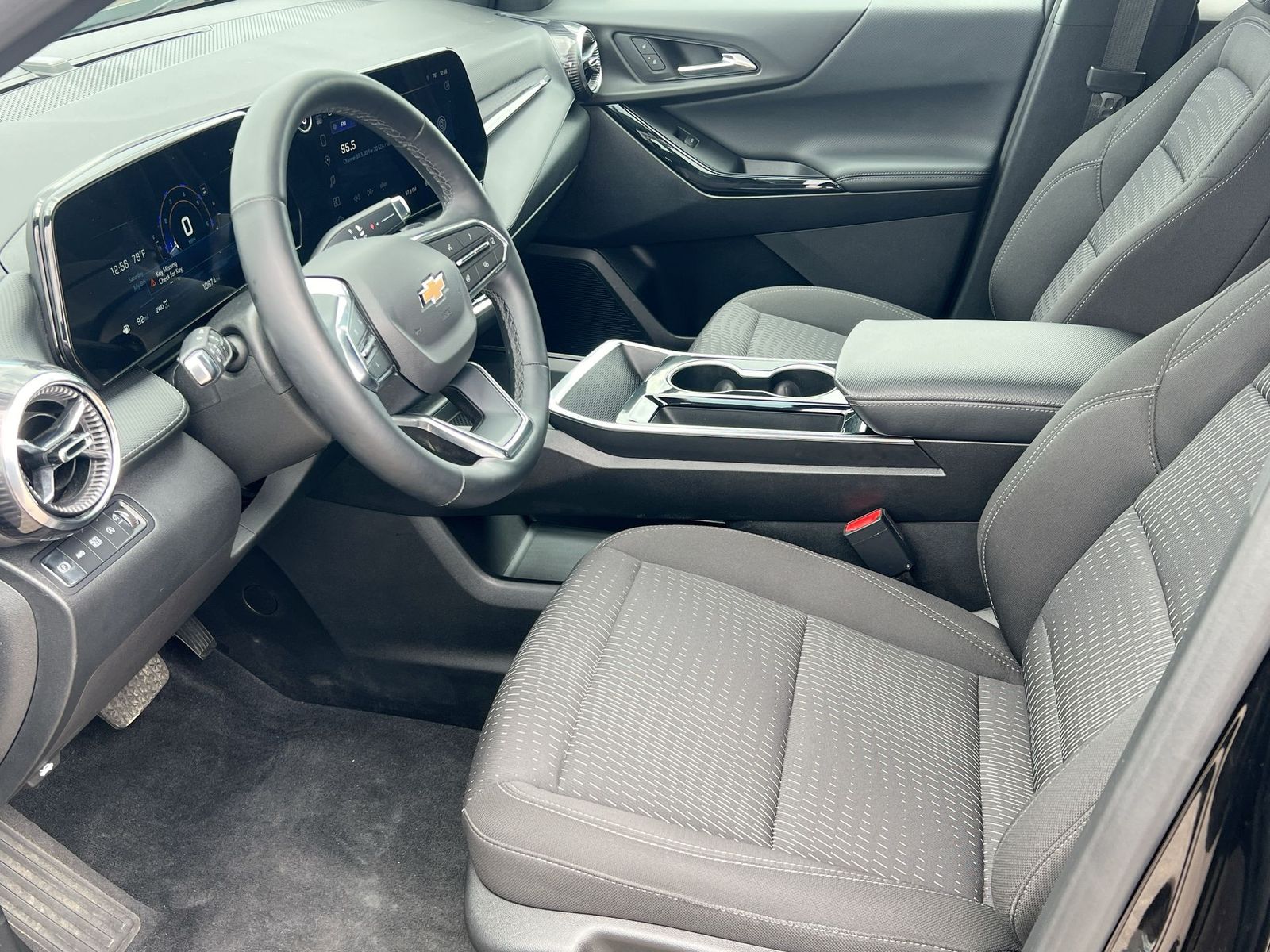 Thumbnail: 2025 Chevrolet Equinox - 9