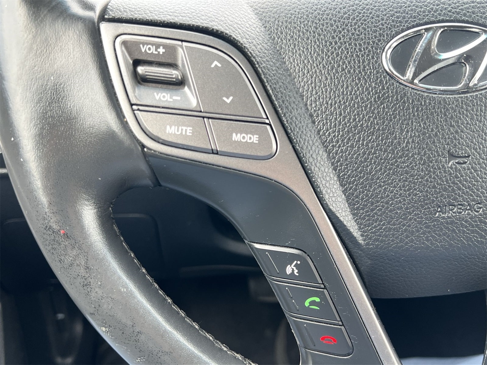Thumbnail: 2016 Hyundai Santa Fe - 24