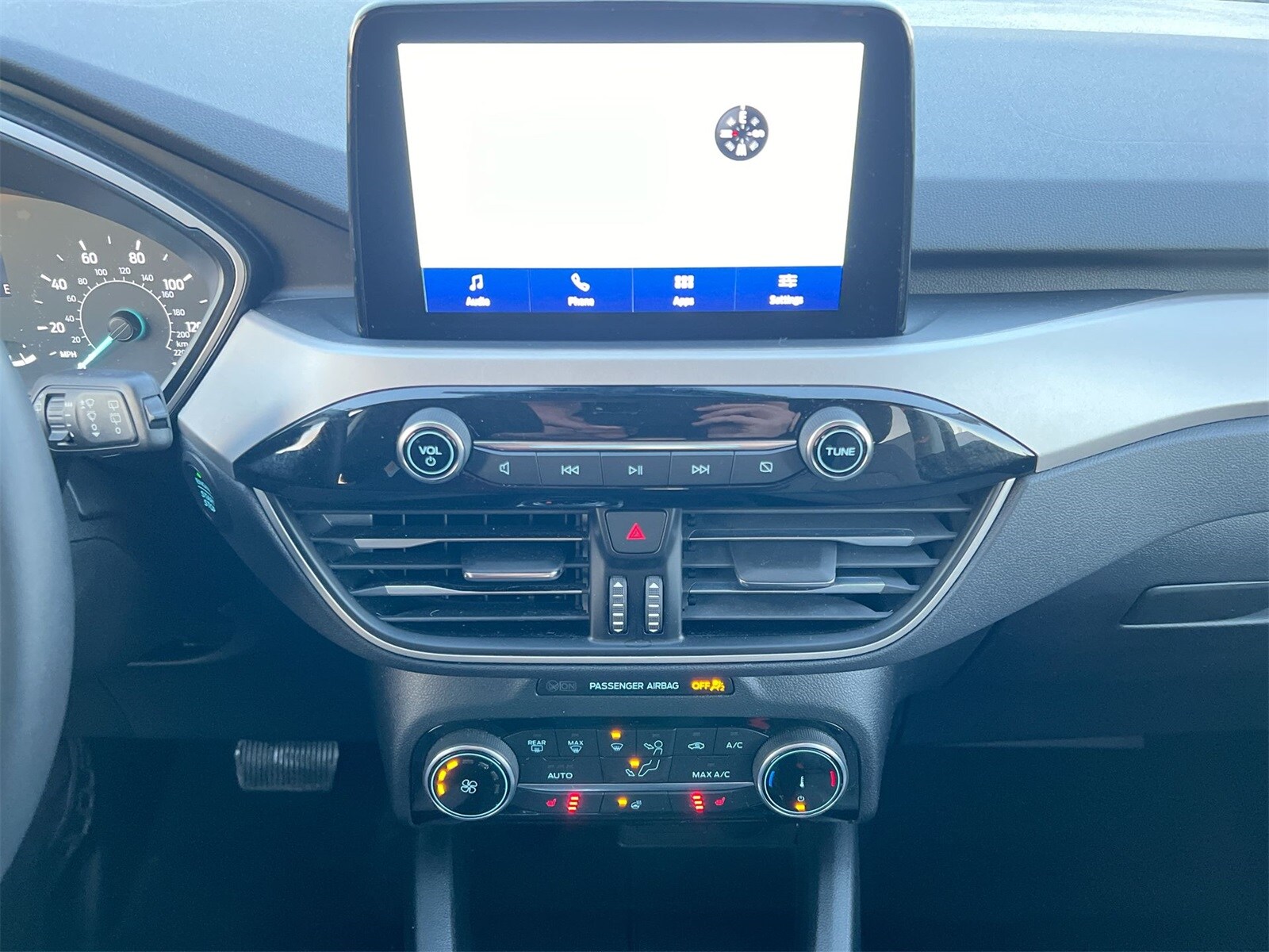 Thumbnail: 2022 Ford Escape - 27