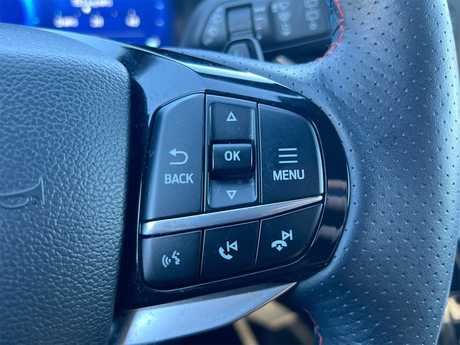 Thumbnail: 2024 Ford Explorer - 25