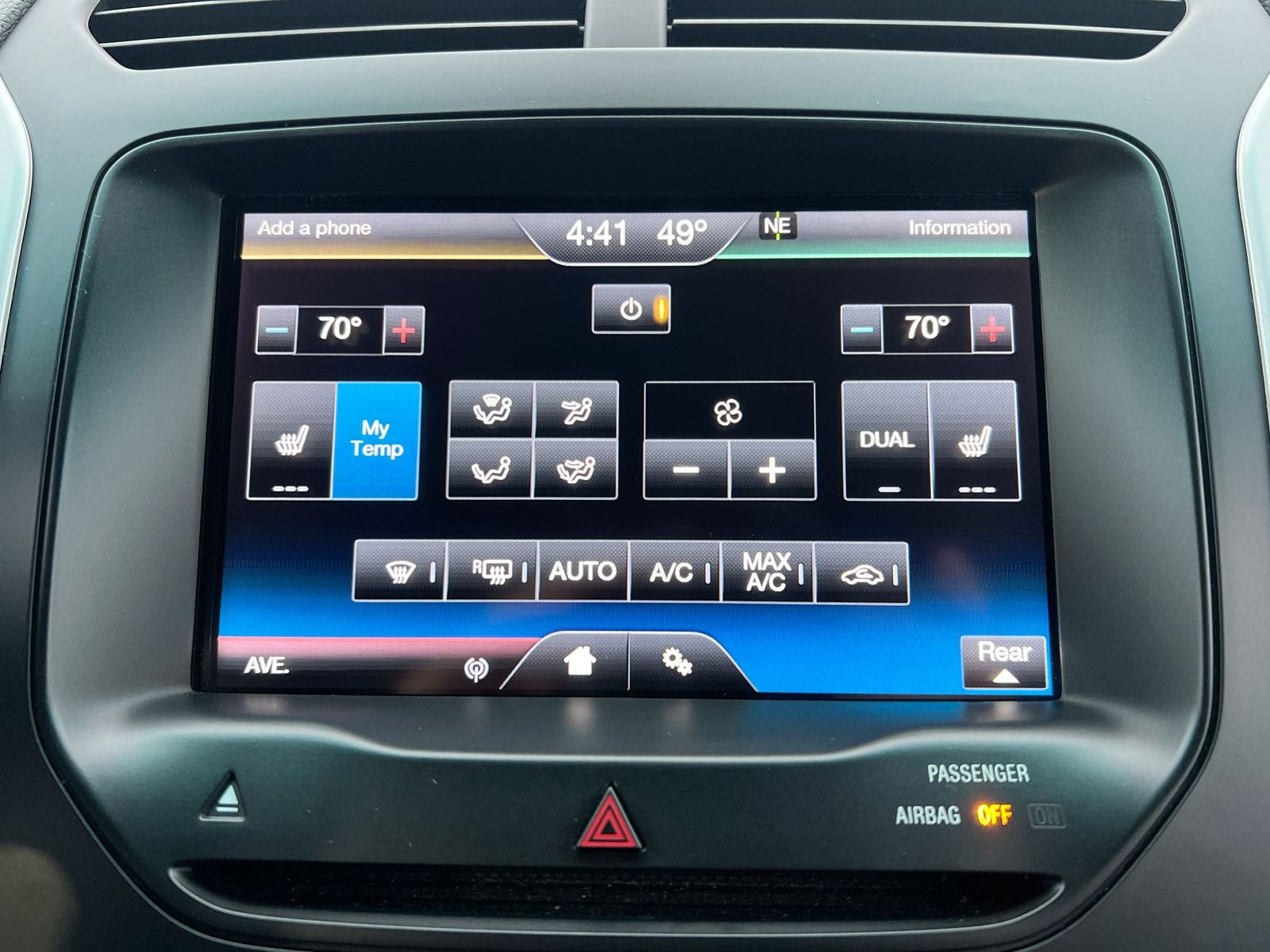 Thumbnail: 2015 Ford Explorer - 28