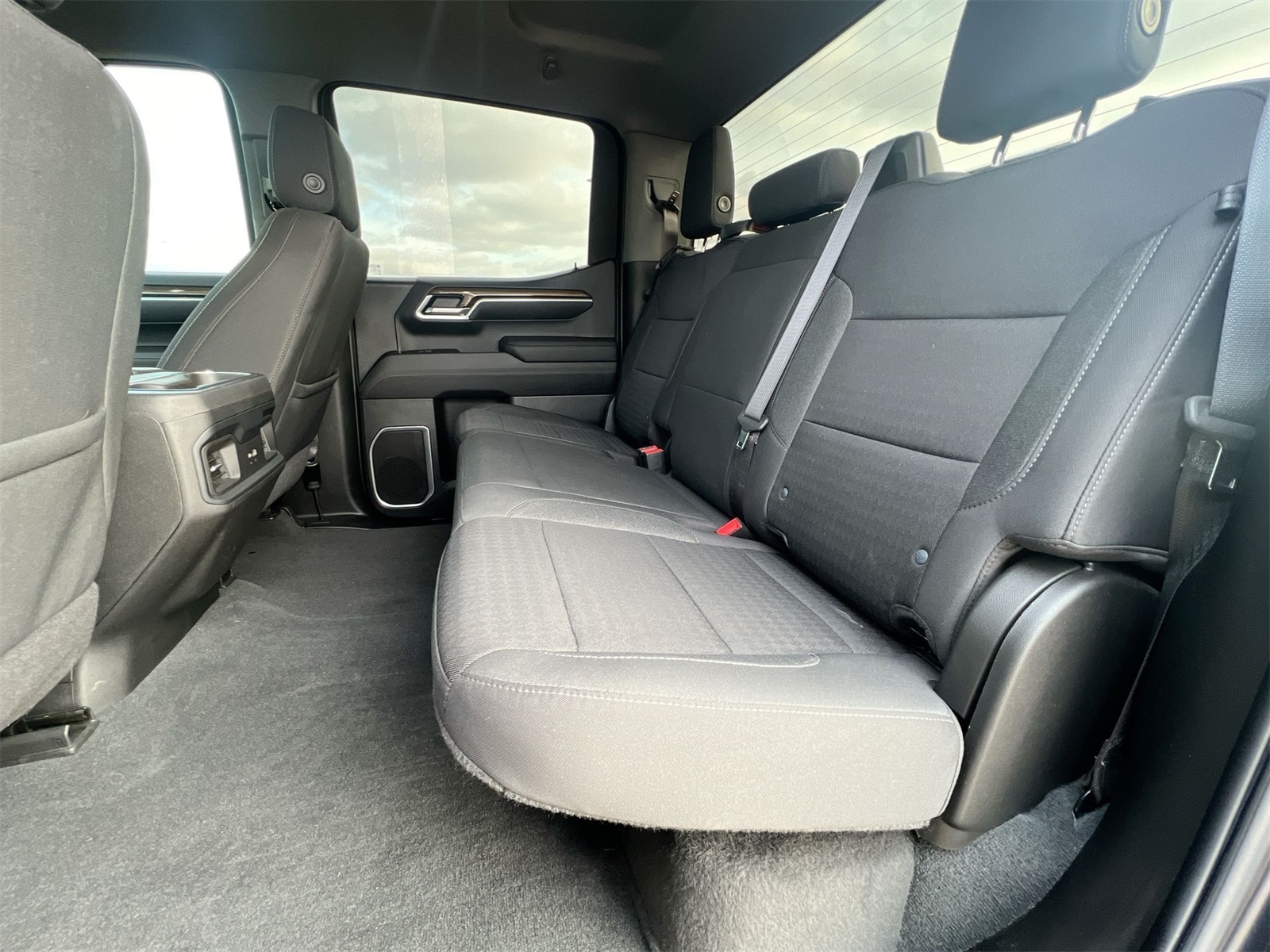 Thumbnail: 2022 Chevrolet Silverado 1500 - 19