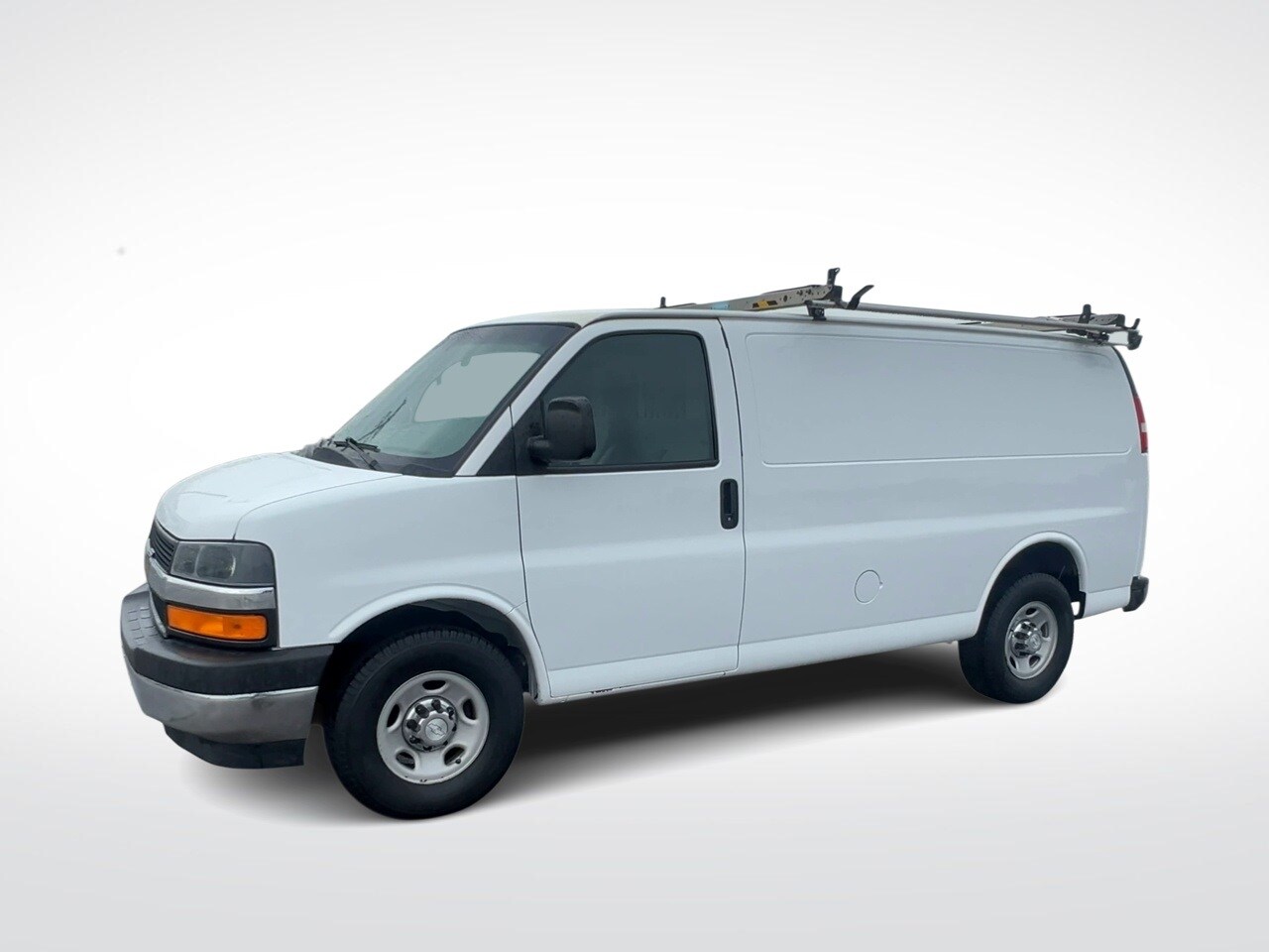 Thumbnail: 2017 Chevrolet Express - 4