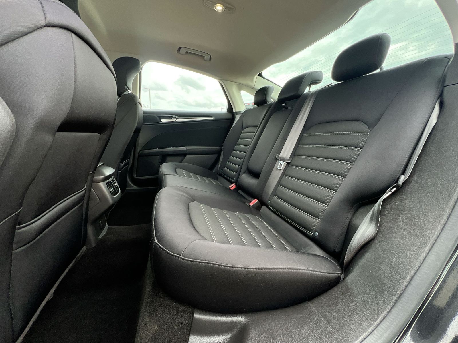 Thumbnail: 2014 Ford Fusion - 18