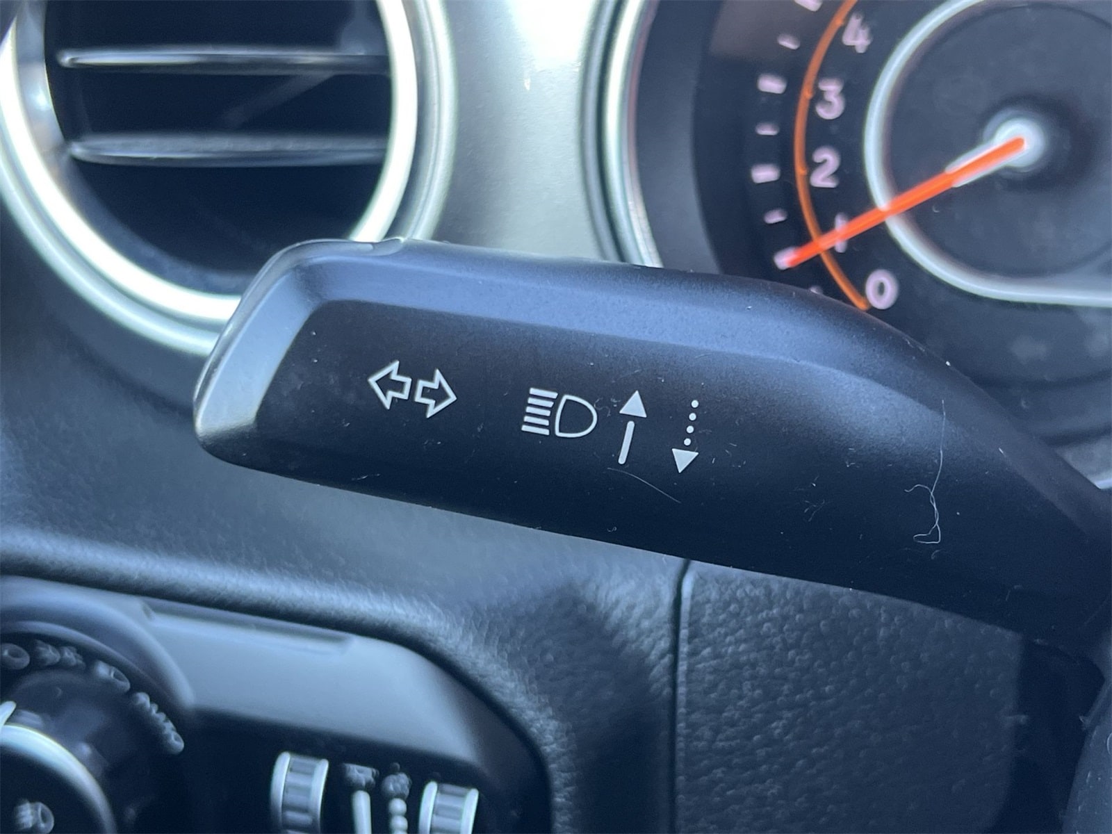 Thumbnail: 2020 Jeep Wrangler - 27