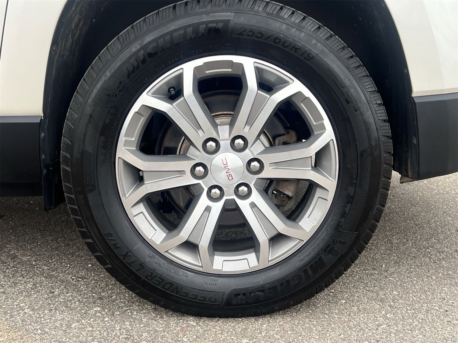 Thumbnail: 2015 GMC Acadia - 14