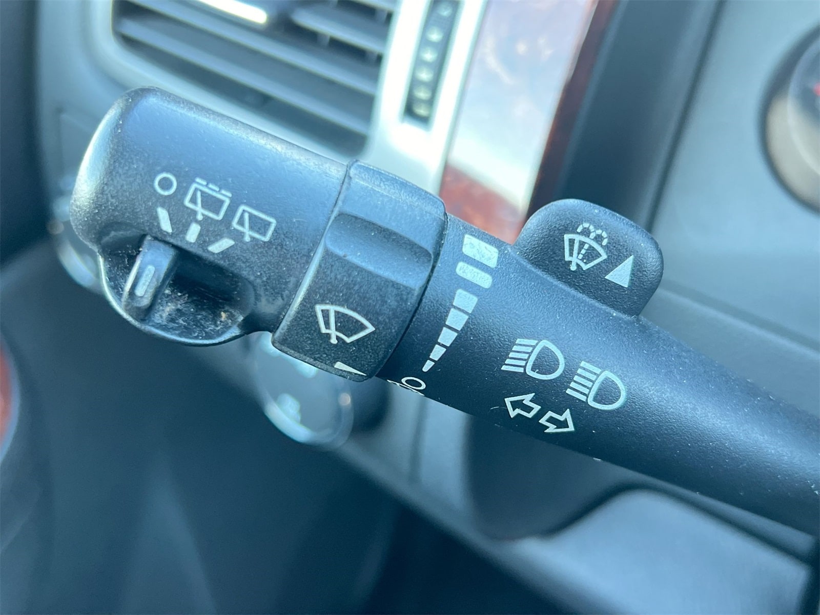 Thumbnail: 2012 GMC Yukon - 25