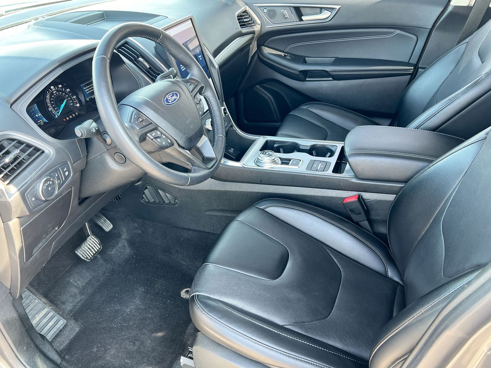 Thumbnail: 2022 Ford Edge - 10