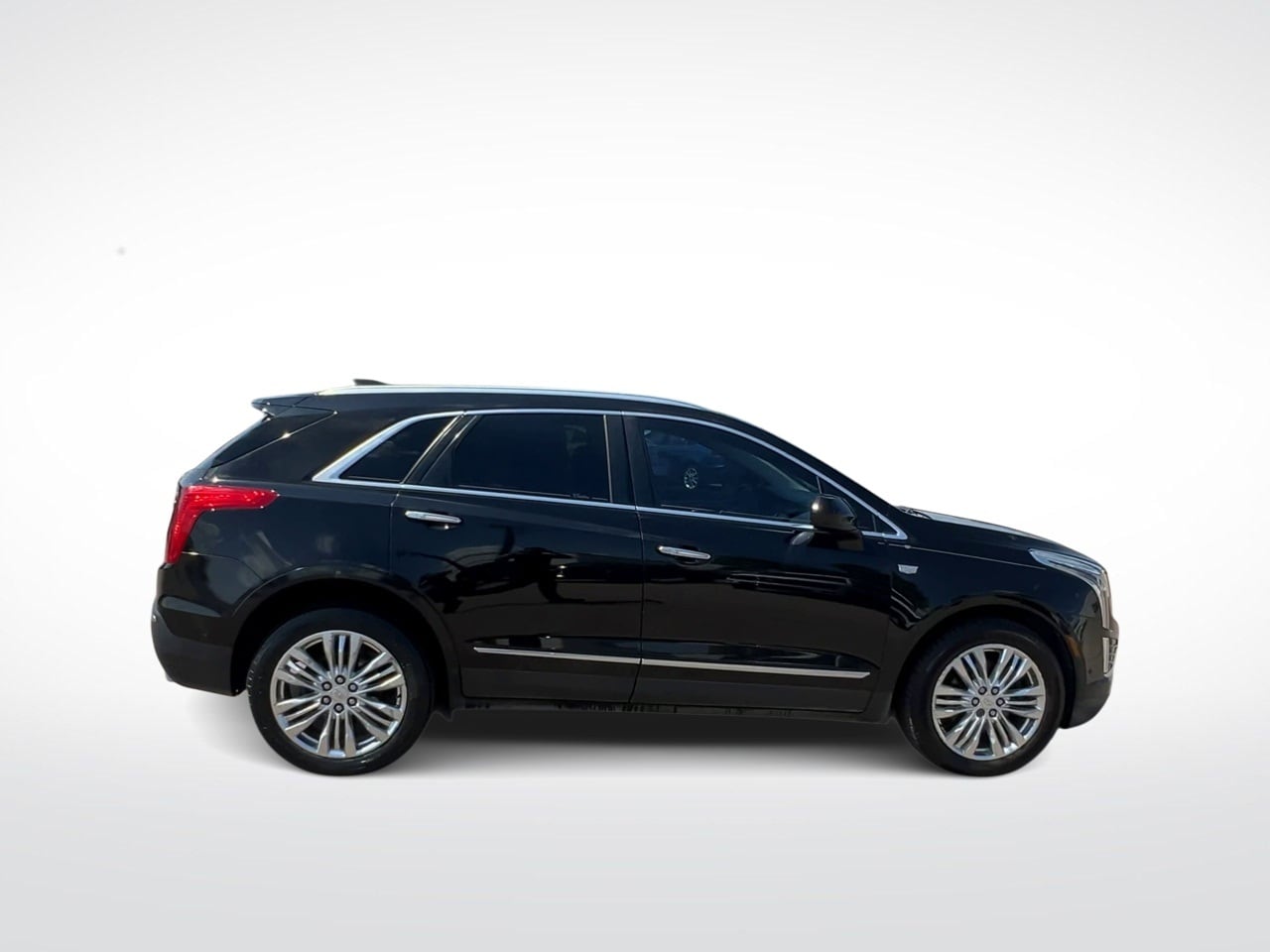 Thumbnail: 2017 Cadillac XT5 - 9