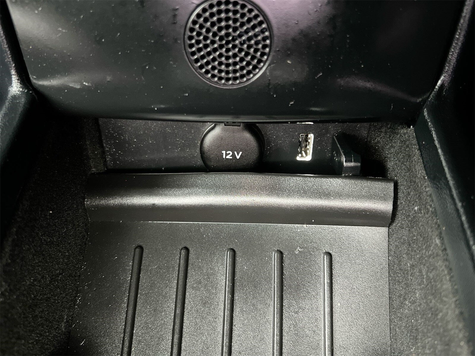 Thumbnail: 2021 Tesla Model X - 31