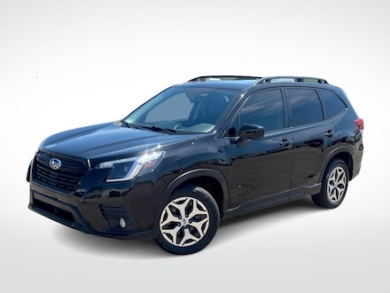 Used 2022 Subaru Forester Premium SUV in Troy, MI