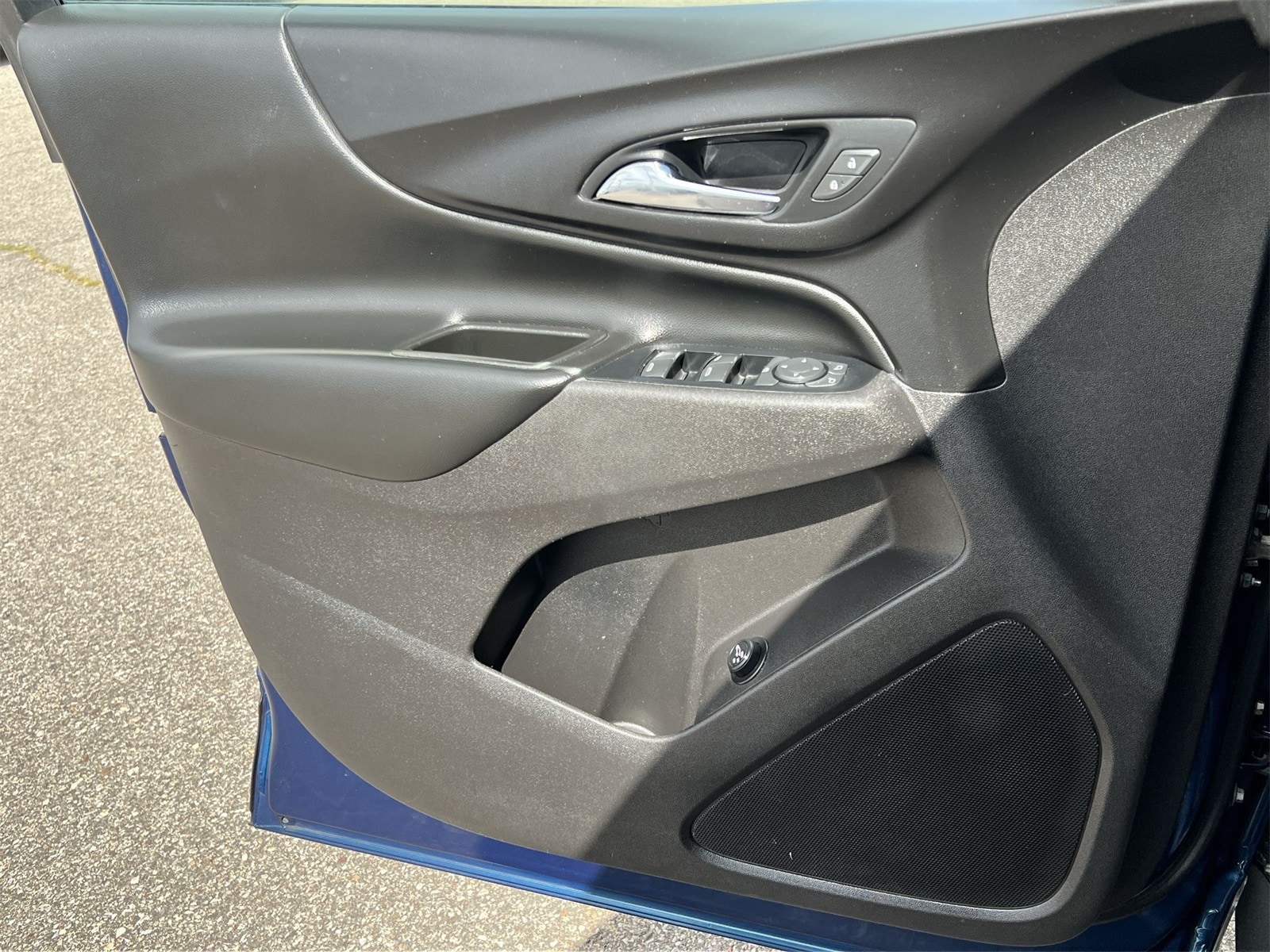 Thumbnail: 2019 Chevrolet Equinox - 29