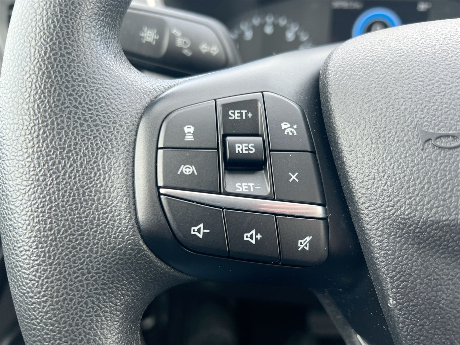 Thumbnail: 2022 Ford Escape - 23