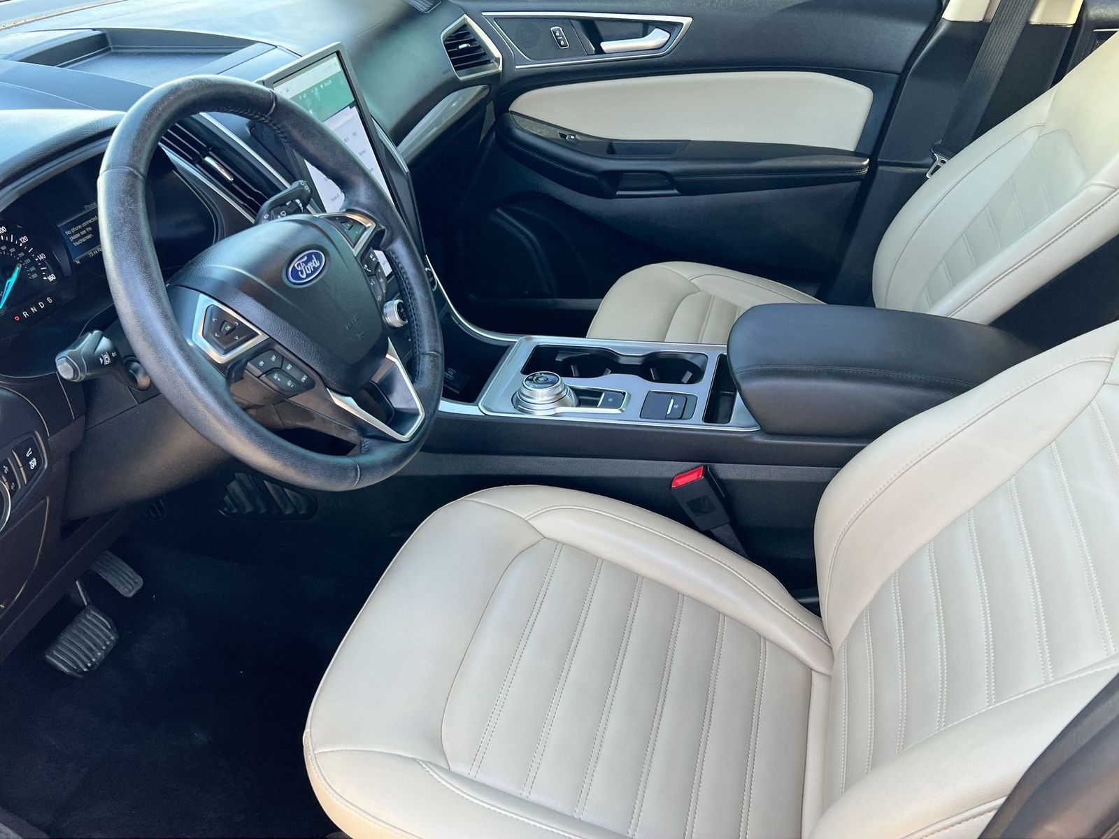 Thumbnail: 2023 Ford Edge - 10