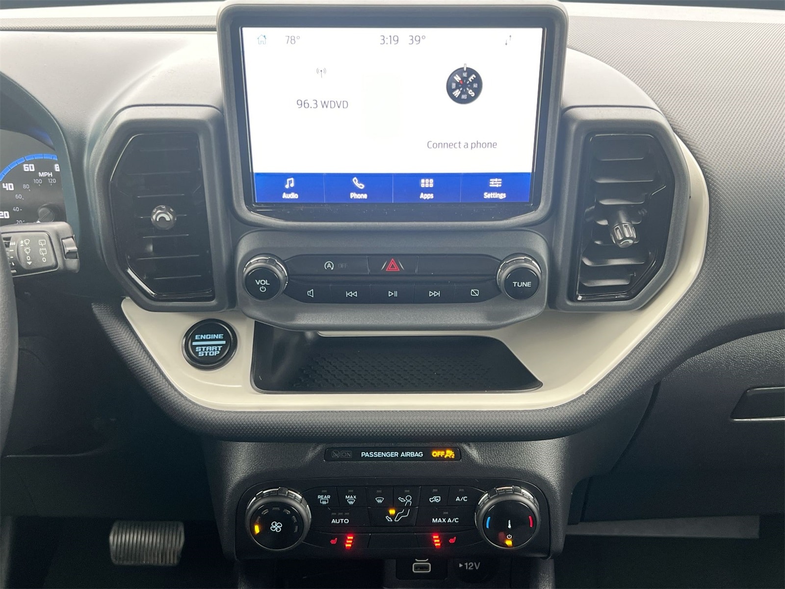 Thumbnail: 2023 Ford Bronco Sport - 28