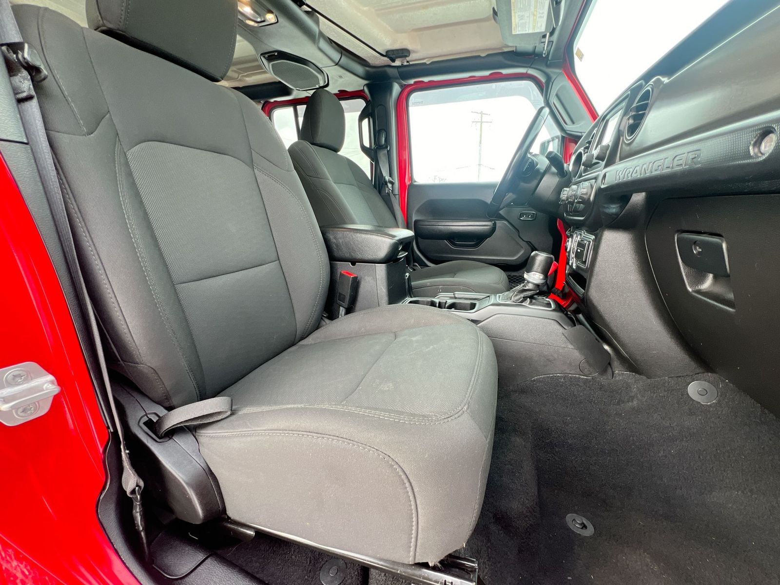 Thumbnail: 2020 Jeep Wrangler - 21