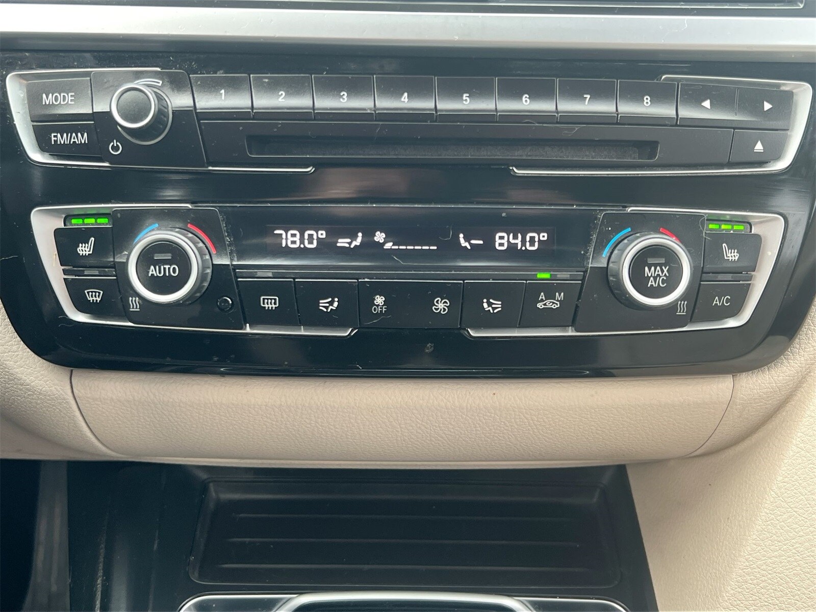 Thumbnail: 2017 BMW 3 Series - 30