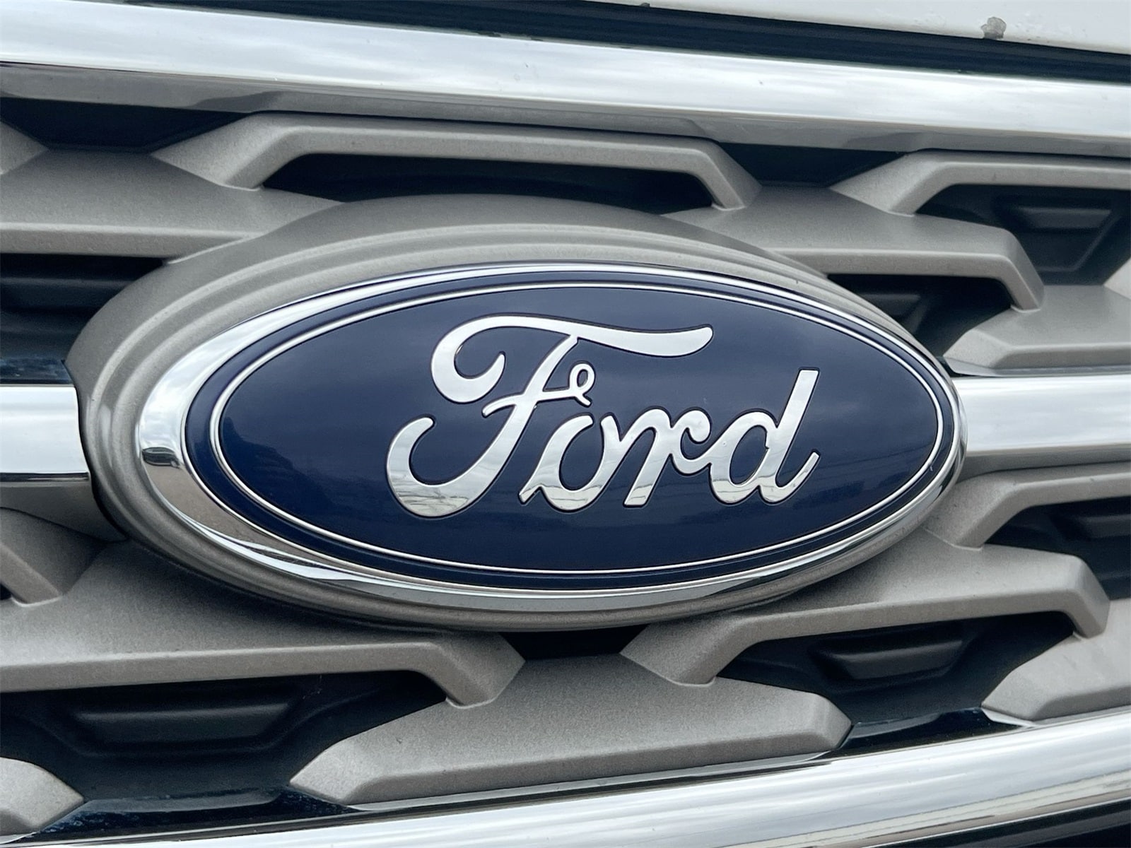 Thumbnail: 2018 Ford Explorer - 12