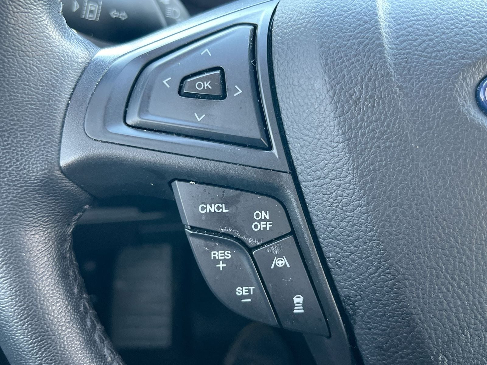 Thumbnail: 2022 Ford Edge - 23