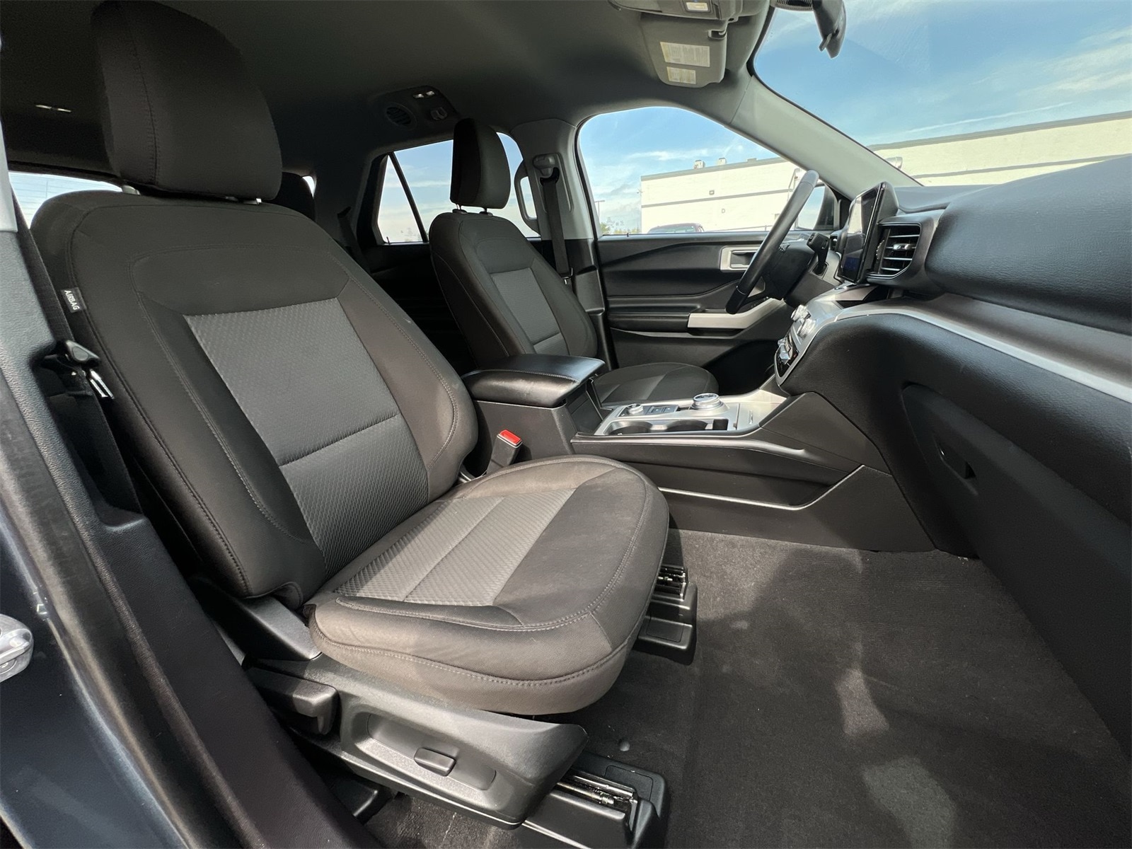 Thumbnail: 2022 Ford Explorer - 22