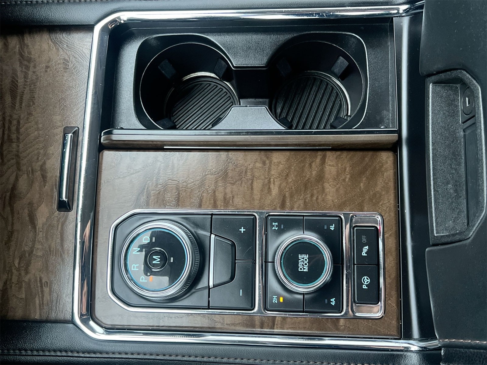 Thumbnail: 2019 Ford Expedition - 31