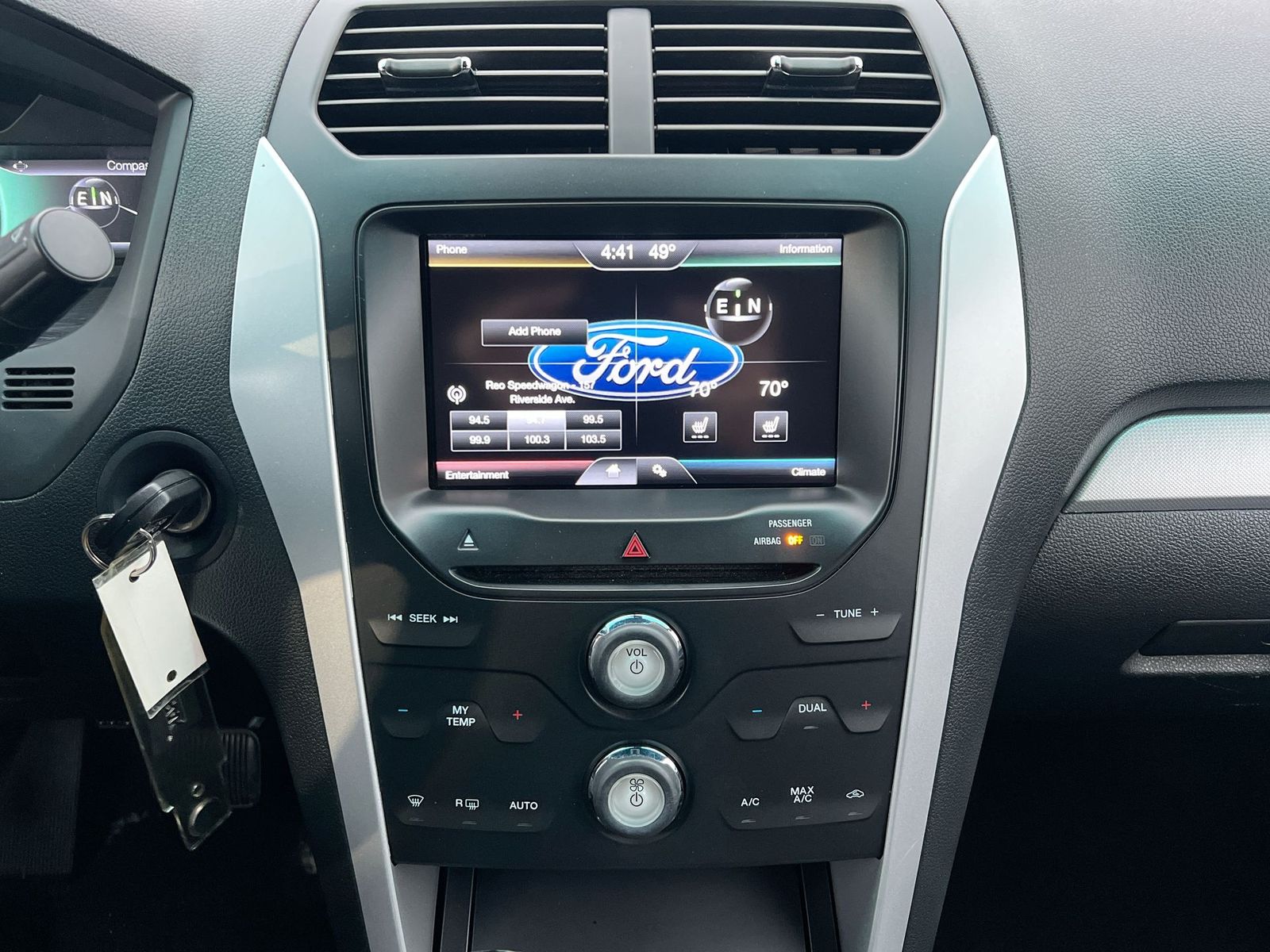 Thumbnail: 2015 Ford Explorer - 27