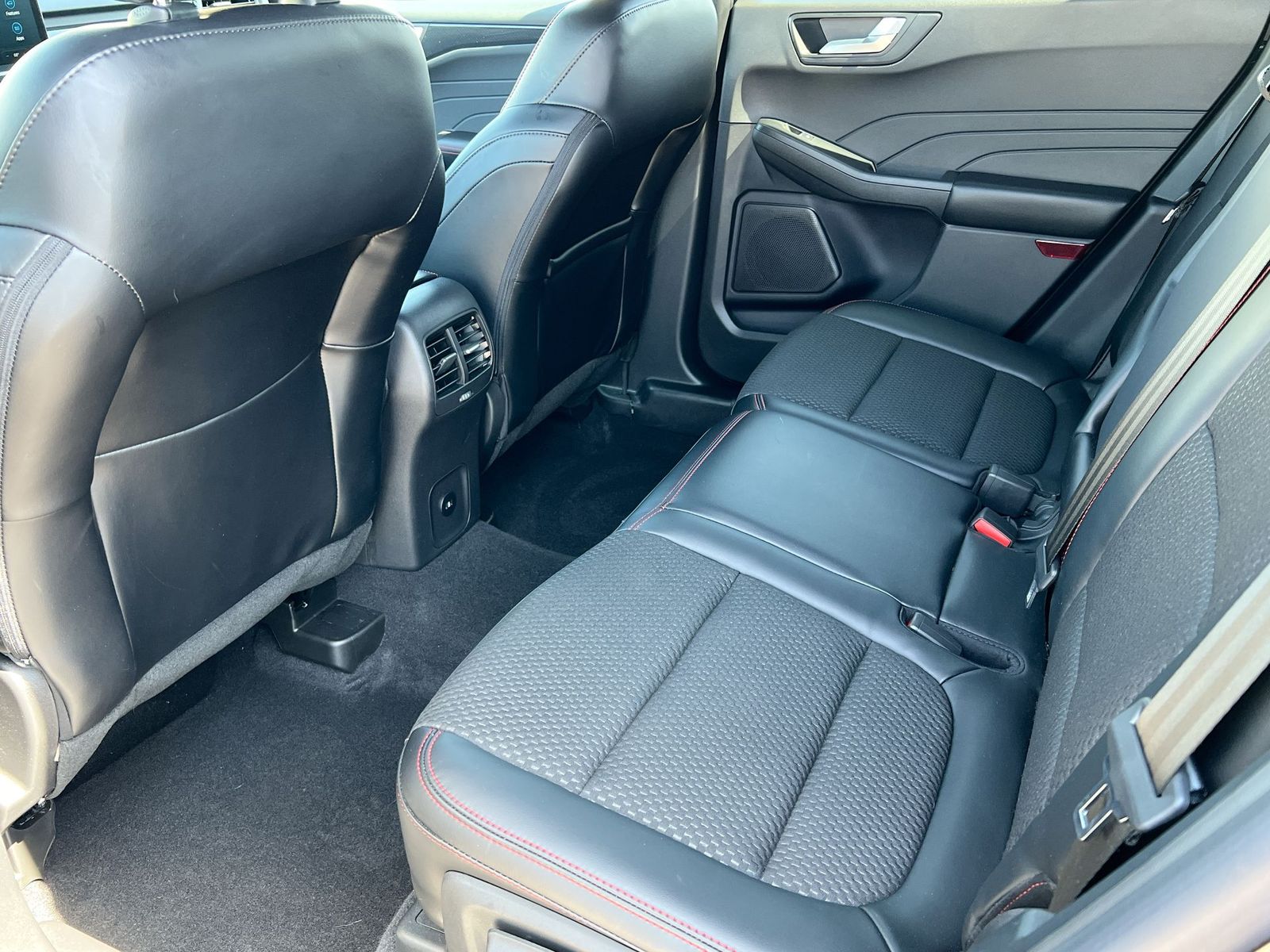 Thumbnail: 2023 Ford Escape - 18