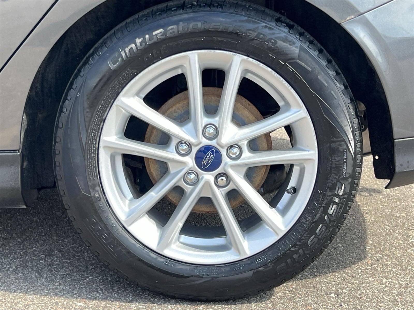 Thumbnail: 2015 Ford Focus - 14