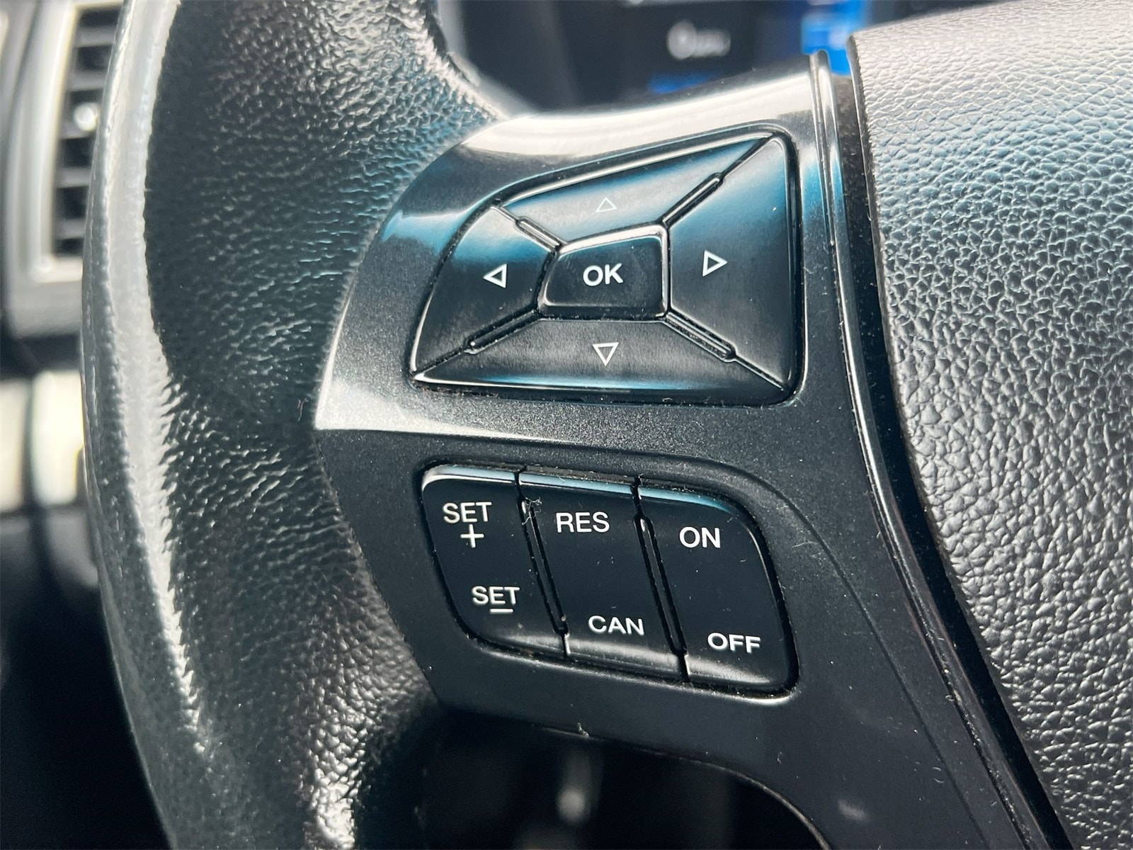 Thumbnail: 2018 Ford Explorer - 24