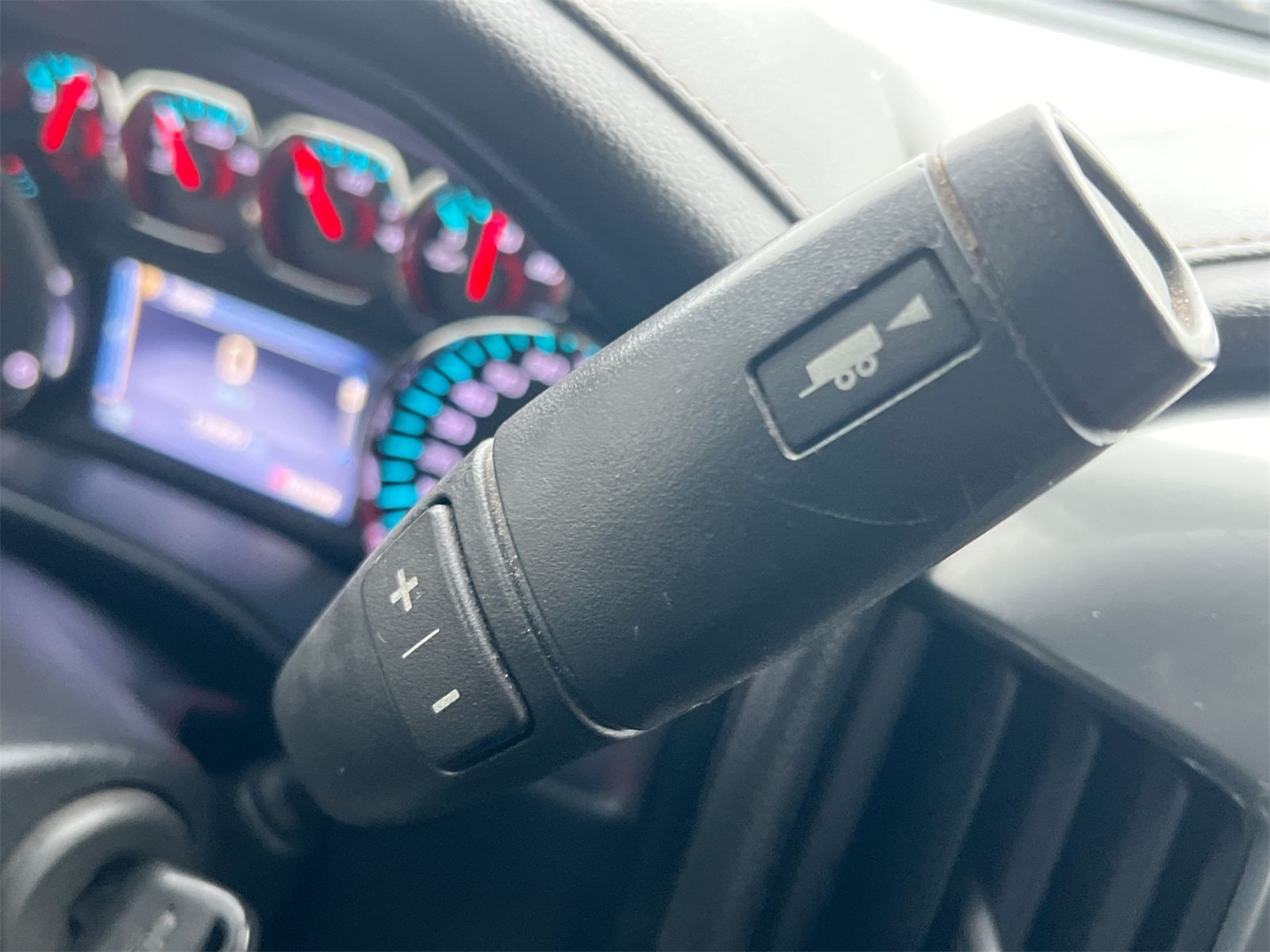 Thumbnail: 2014 Chevrolet Silverado 1500 - 31