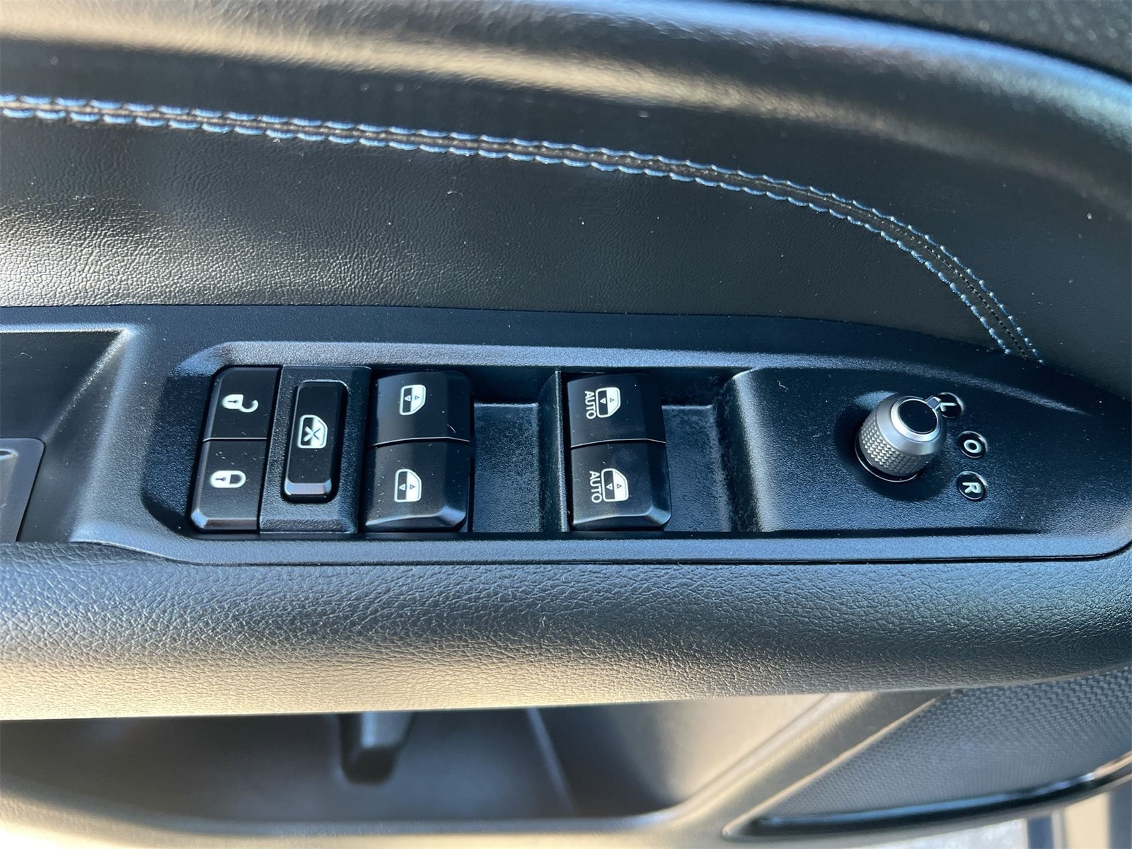 Thumbnail: 2025 Jeep Compass - 18