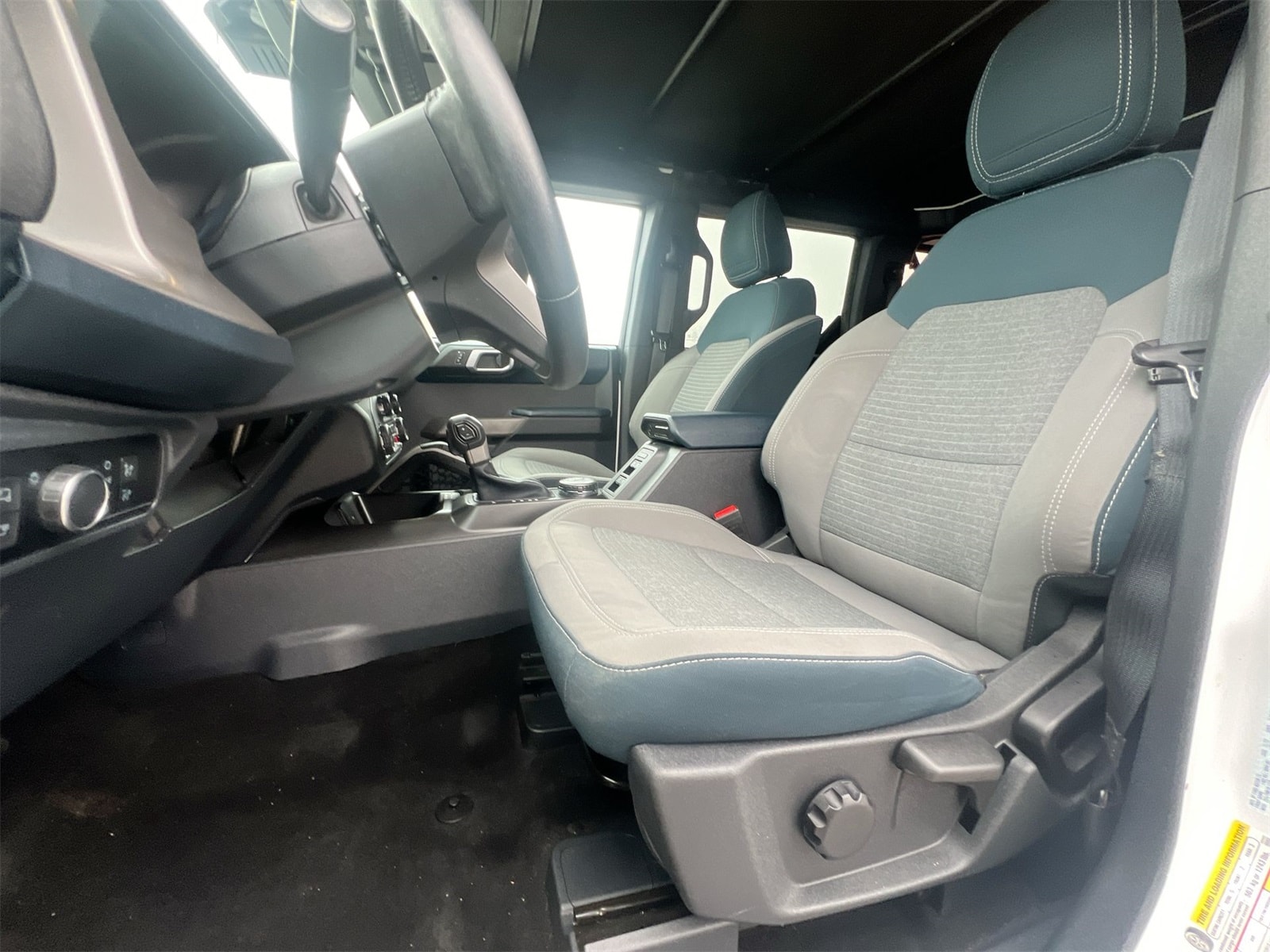 Thumbnail: 2022 Ford Bronco - 17