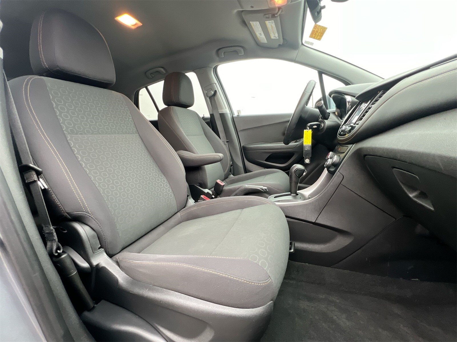 Thumbnail: 2020 Chevrolet Trax - 21