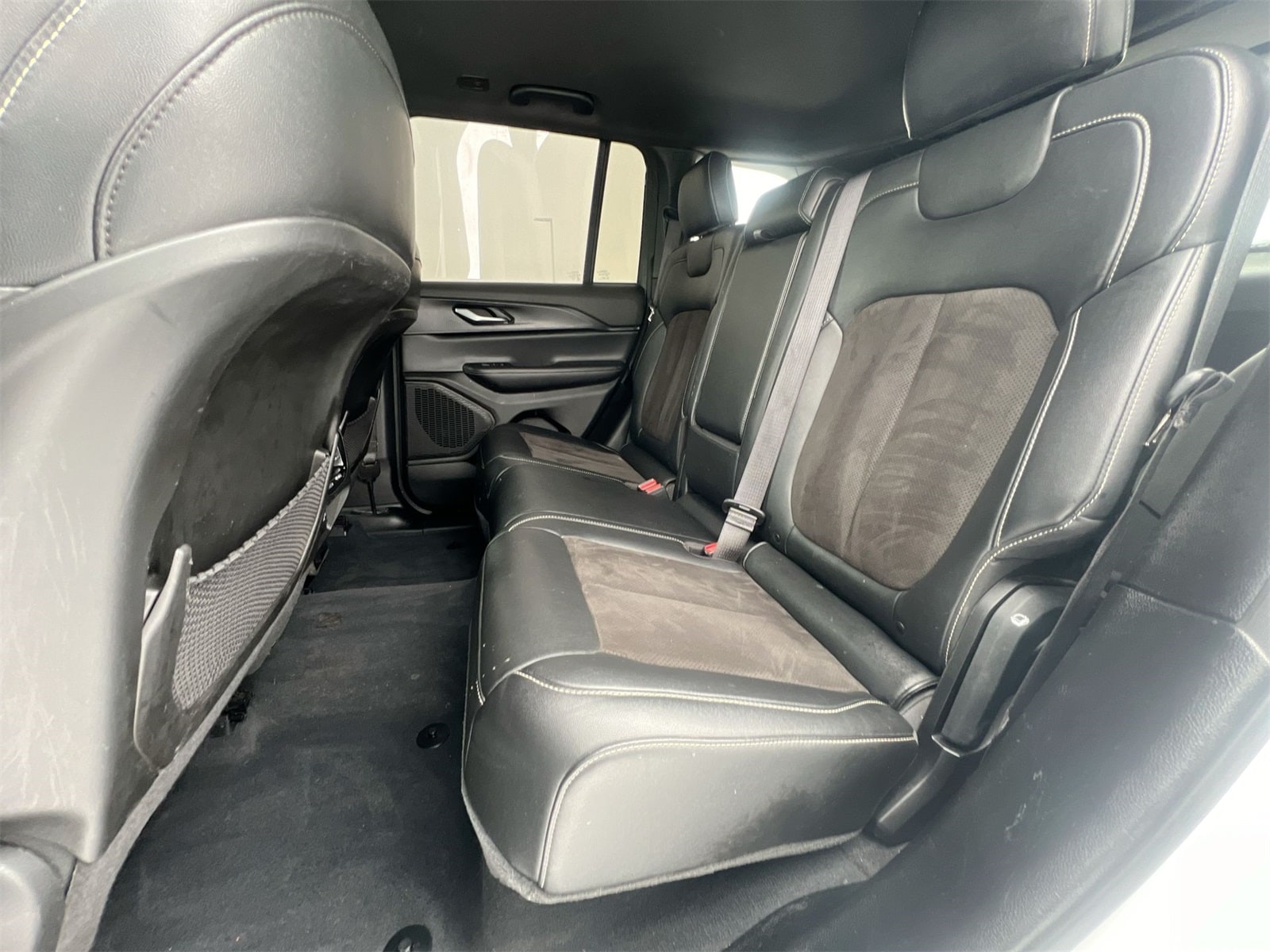 Thumbnail: 2023 Jeep Grand Cherokee - 19