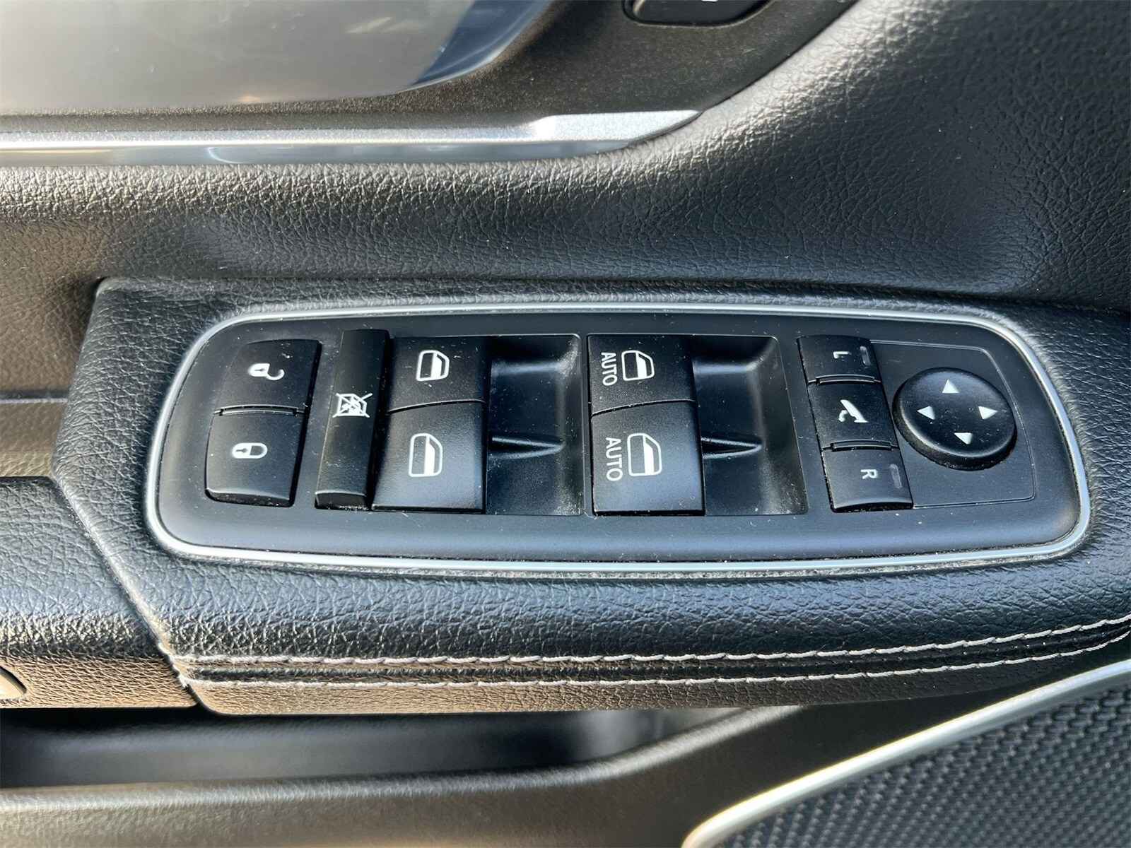 Thumbnail: 2020 RAM 1500 - 17