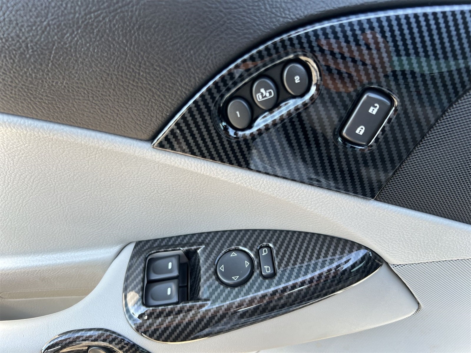 Thumbnail: 2010 Chevrolet Corvette - 19