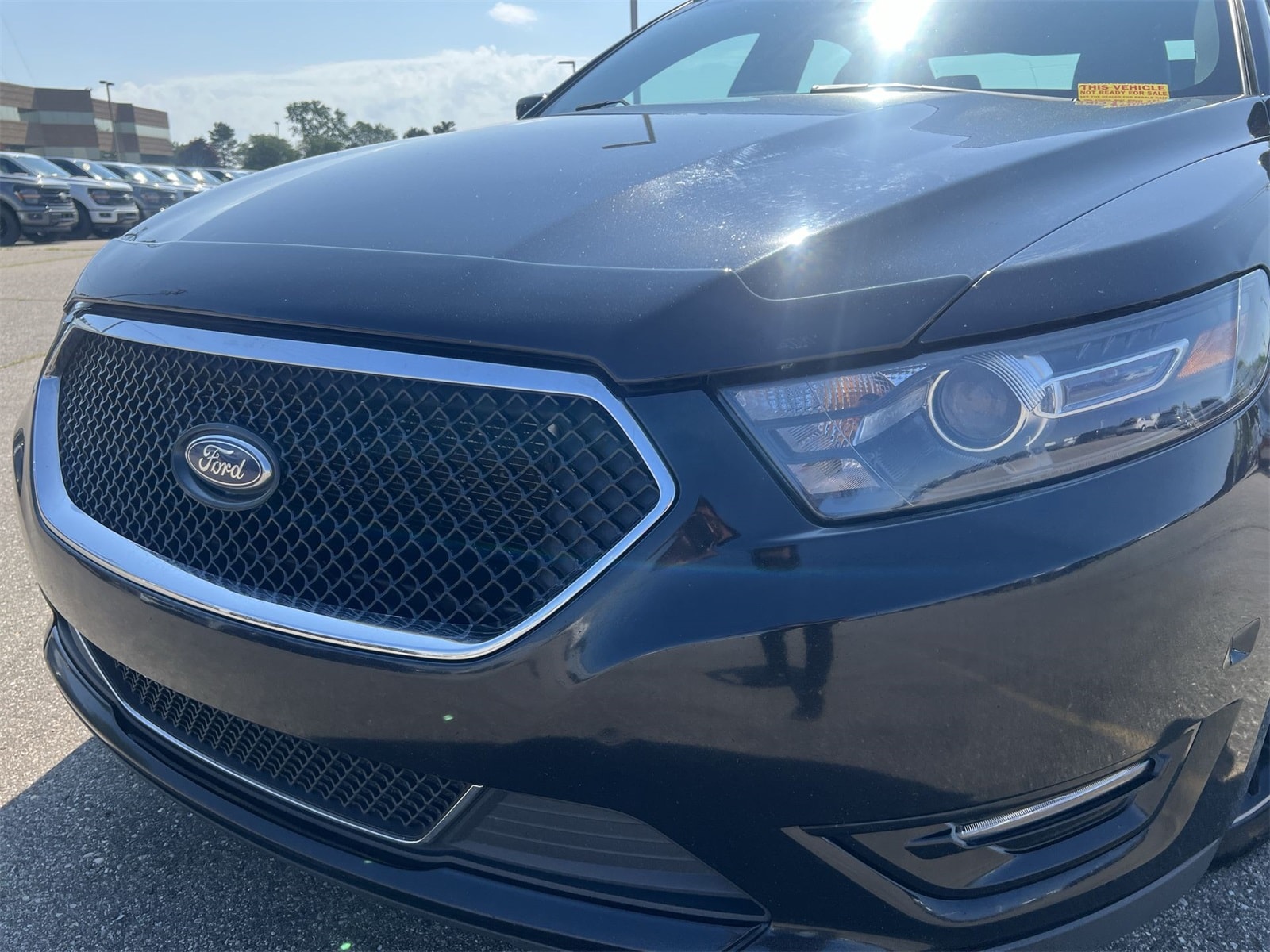 Thumbnail: 2017 Ford Taurus - 11