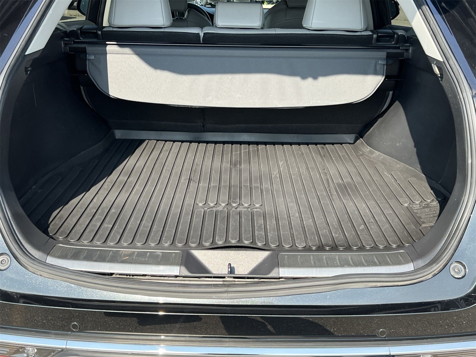 Thumbnail: 2021 Toyota Venza - 34